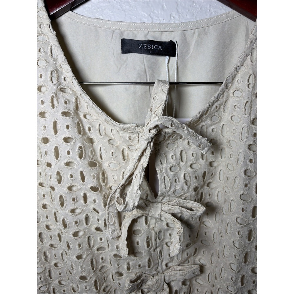 NWT Beige Zesica Long Sleeve Mini Babydoll Dress Tie Front‎ Eyelet, Large - Picture 3 of 9